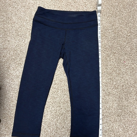 Navy Blue Lucy Powermax workout capri pants size M - Picture 3 of 6